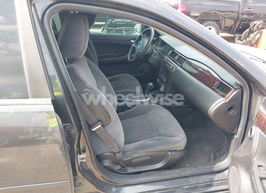 Photo 5 of 2013 Chevrolet Impala LT (VIN 2G1WG5E31D1156850)