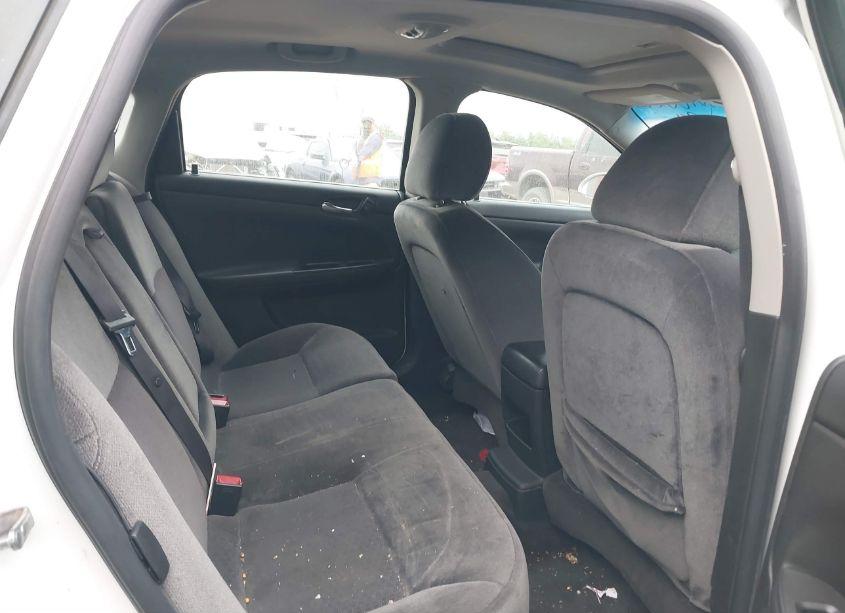 Photo 8 of 2013 Chevrolet Impala LT (VIN 2G1WG5E31D1174510)