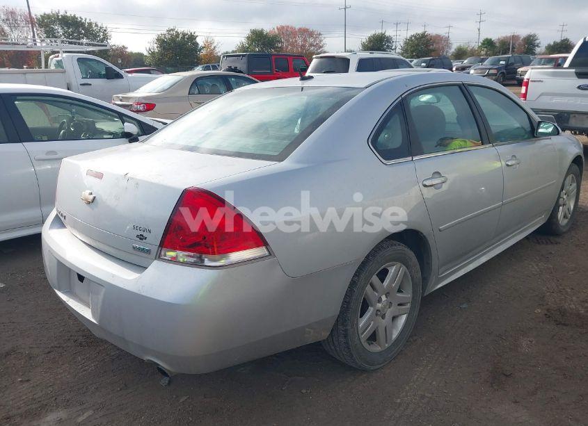 Photo 4 of 2013 Chevrolet Impala LT (VIN 2G1WG5E31D1221146)