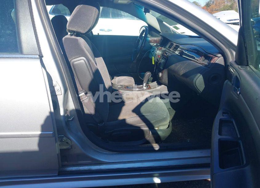 Photo 5 of 2013 Chevrolet Impala LT (VIN 2G1WG5E31D1247892)