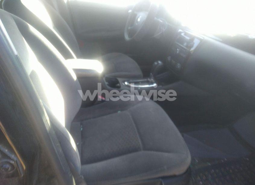 Photo 5 of 2012 Chevrolet Impala LT (VIN 2G1WG5E32C1105596)