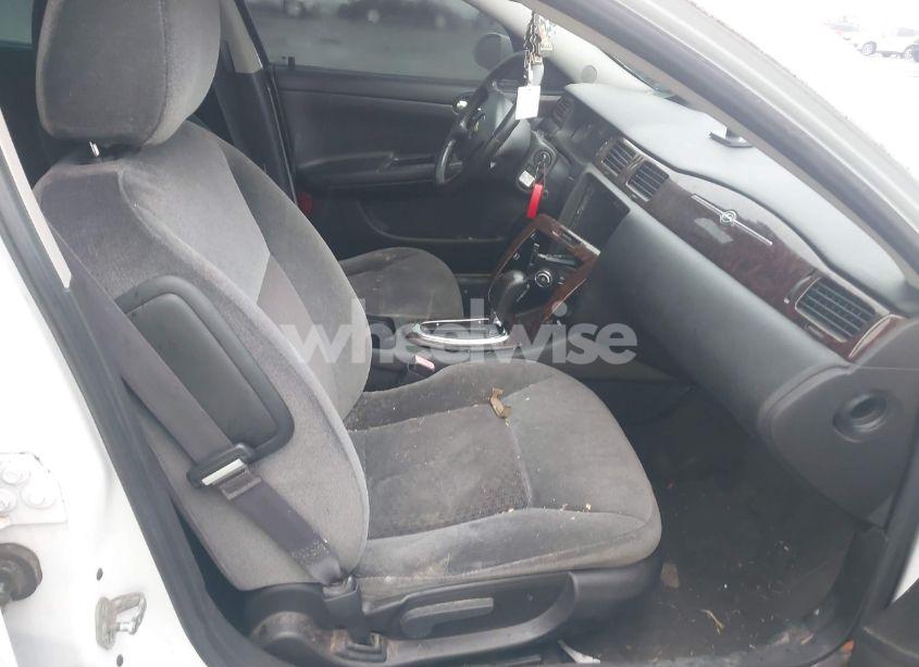 Photo 5 of 2012 Chevrolet Impala LT (VIN 2G1WG5E32C1152661)