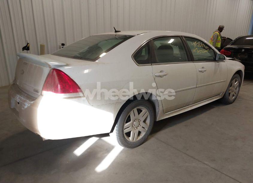Photo 4 of 2012 Chevrolet Impala LT (VIN 2G1WG5E32C1261069)