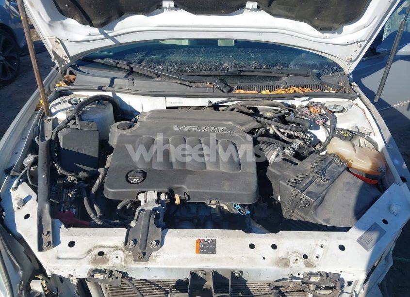 Photo 10 of 2013 Chevrolet Impala LT (VIN 2G1WG5E32D1130130)