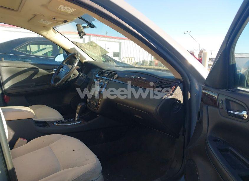 Photo 5 of 2013 Chevrolet Impala LT (VIN 2G1WG5E32D1130130)