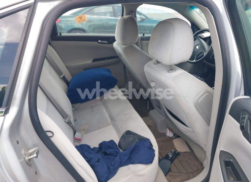 Photo 8 of 2013 Chevrolet Impala LT (VIN 2G1WG5E32D1138907)