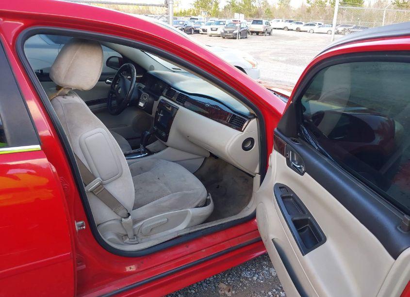 Photo 5 of 2013 Chevrolet Impala LT (VIN 2G1WG5E32D1159563)