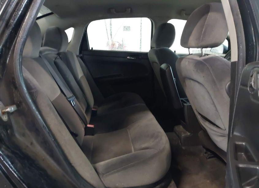 Photo 8 of 2013 Chevrolet Impala LT (VIN 2G1WG5E32D1170546)