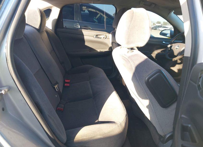 Photo 8 of 2013 Chevrolet Impala LT (VIN 2G1WG5E32D1220393)