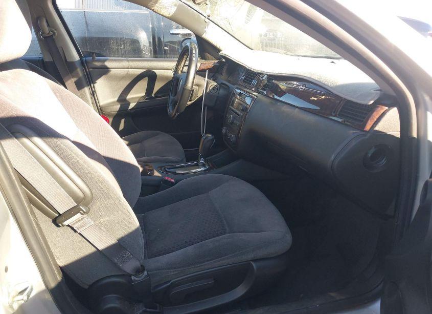 Photo 5 of 2012 Chevrolet Impala LT (VIN 2G1WG5E33C1270184)