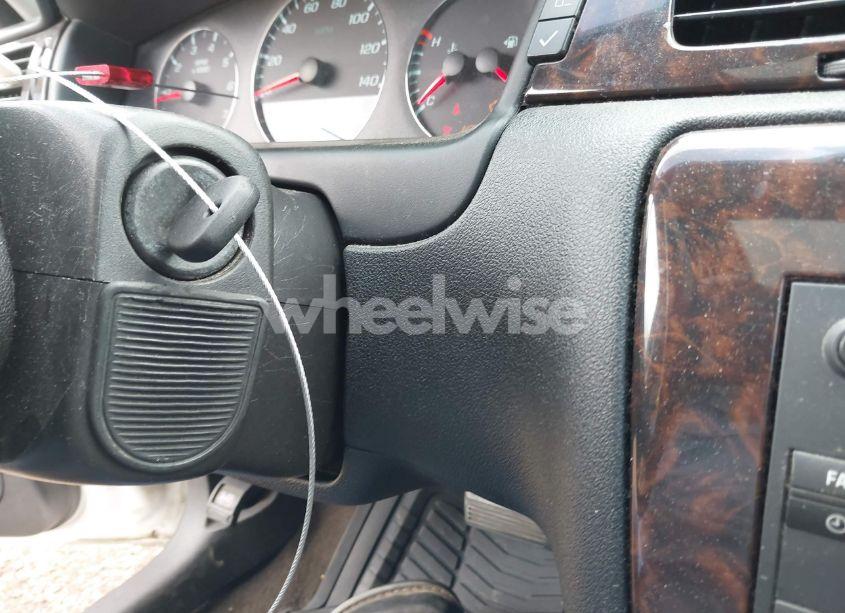 Photo 11 of 2013 Chevrolet Impala LT (VIN 2G1WG5E33D1233122)