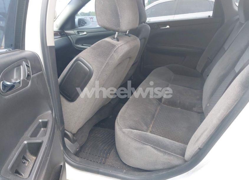 Photo 8 of 2013 Chevrolet Impala LT (VIN 2G1WG5E33D1233122)