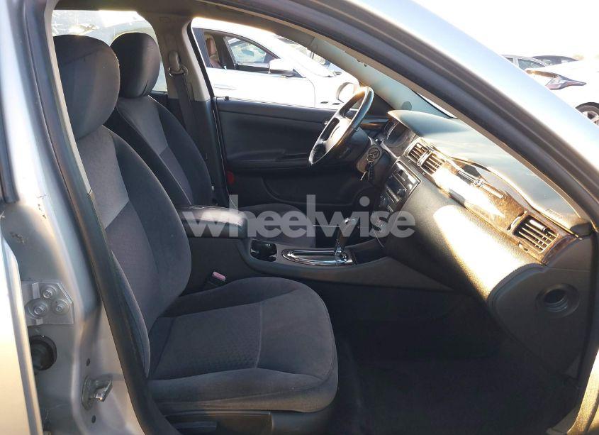 Photo 5 of 2013 Chevrolet Impala LT (VIN 2G1WG5E34D1155241)