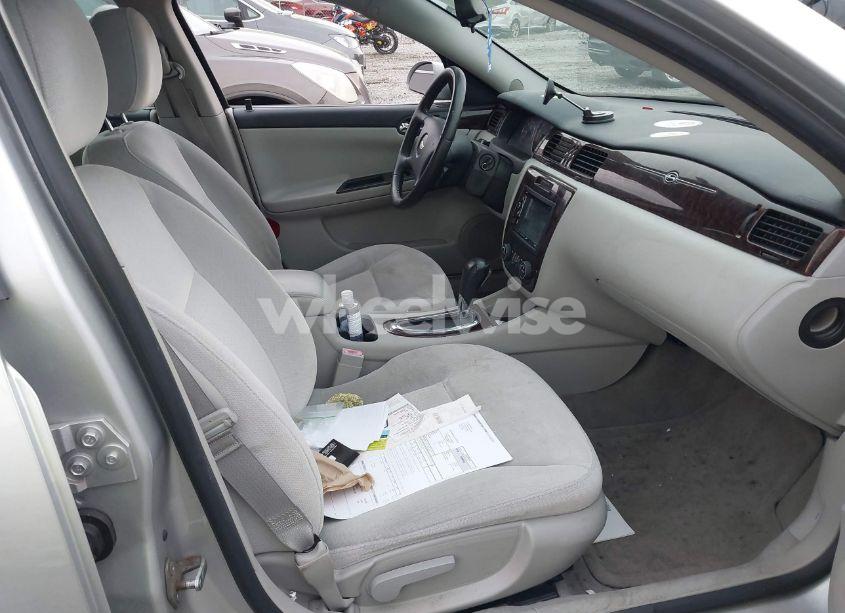 Photo 5 of 2013 Chevrolet Impala LT (VIN 2G1WG5E34D1251791)