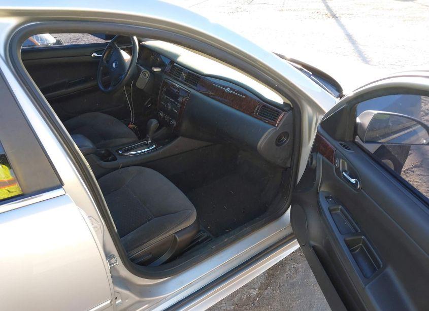 Photo 5 of 2012 Chevrolet Impala LT (VIN 2G1WG5E35C1290789)