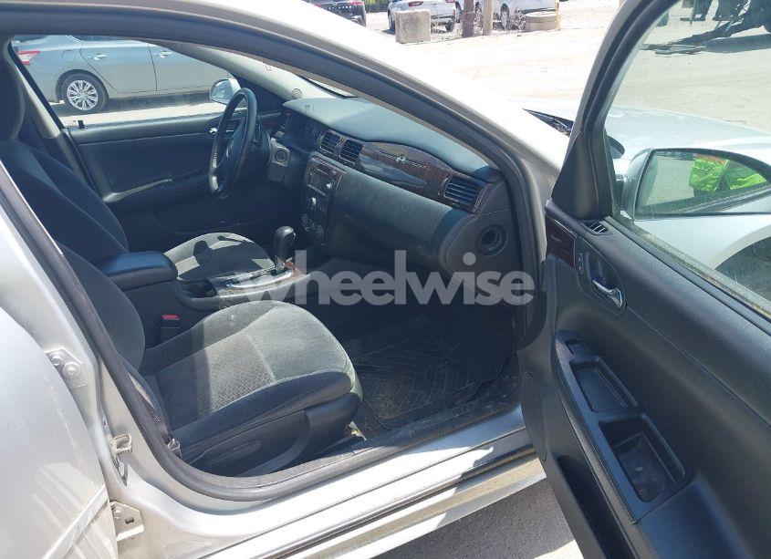 Photo 5 of 2012 Chevrolet Impala LT (VIN 2G1WG5E35C1293353)