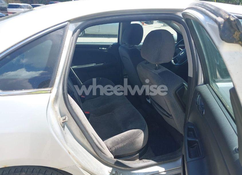 Photo 8 of 2012 Chevrolet Impala LT (VIN 2G1WG5E35C1293353)