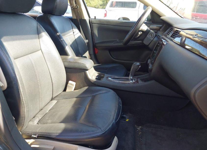 Photo 5 of 2012 Chevrolet Impala LT (VIN 2G1WG5E35C1319546)