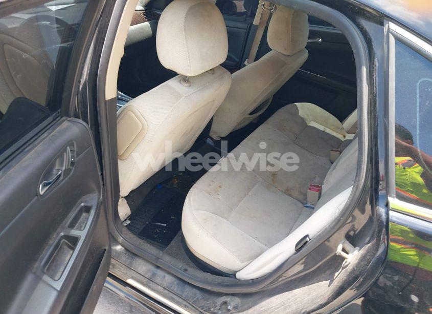 Photo 14 of 2012 Chevrolet Impala LT (VIN 2G1WG5E35C1322205)