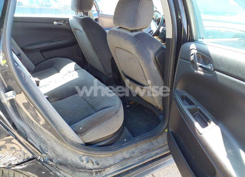 Photo 8 of 2013 Chevrolet Impala LT (VIN 2G1WG5E35D1100619)