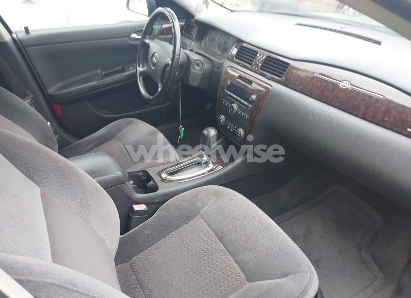 Photo 5 of 2013 Chevrolet Impala LT (VIN 2G1WG5E35D1125942)