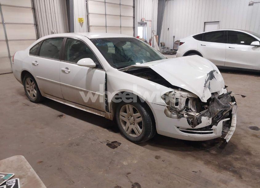 2013 Chevrolet Impala LT (VIN 2G1WG5E35D1131238) main photo