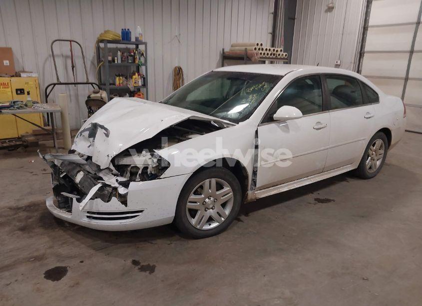 Photo 2 of 2013 Chevrolet Impala LT (VIN 2G1WG5E35D1131238)