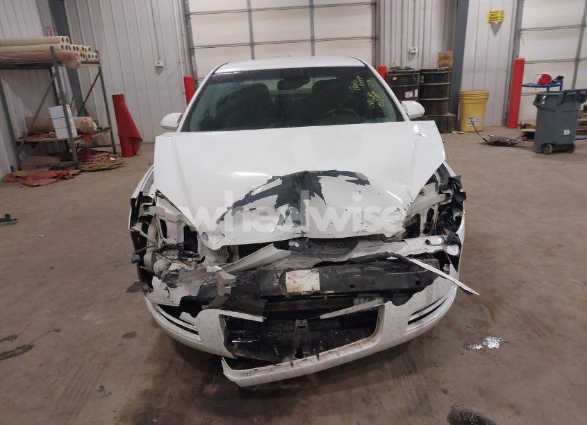 Photo 6 of 2013 Chevrolet Impala LT (VIN 2G1WG5E35D1131238)