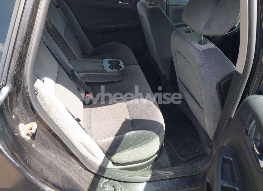 Photo 8 of 2013 Chevrolet Impala LT (VIN 2G1WG5E35D1176745)