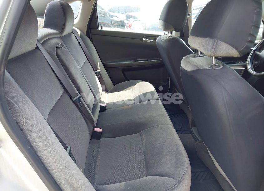 Photo 8 of 2013 Chevrolet Impala LT (VIN 2G1WG5E35D1180309)