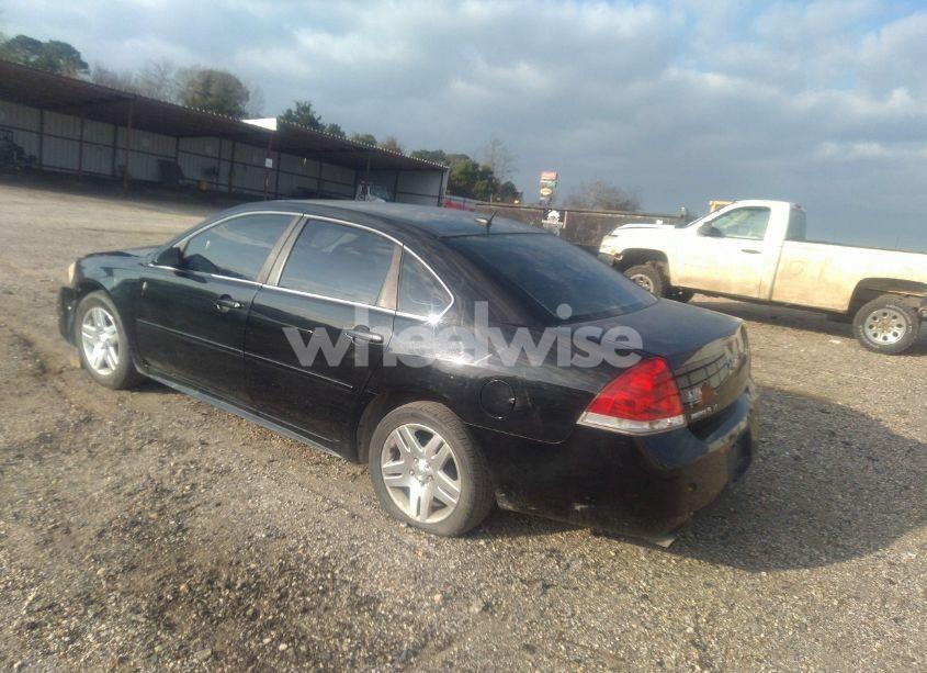 Photo 3 of 2013 Chevrolet Impala LT (VIN 2G1WG5E35D1209100)
