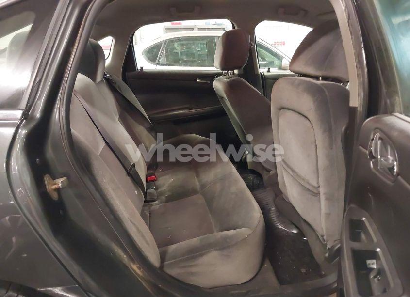 Photo 8 of 2013 Chevrolet Impala LT (VIN 2G1WG5E35D1216466)