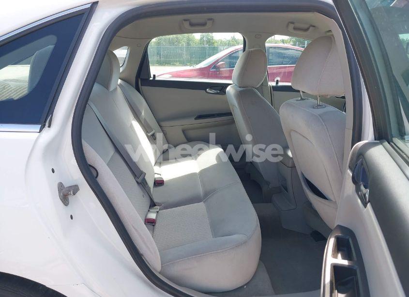 Photo 8 of 2013 Chevrolet Impala LT (VIN 2G1WG5E35D1218783)