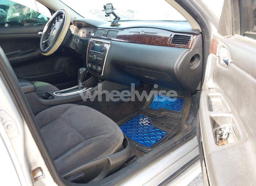 Photo 5 of 2013 Chevrolet Impala LT (VIN 2G1WG5E35D1222624)