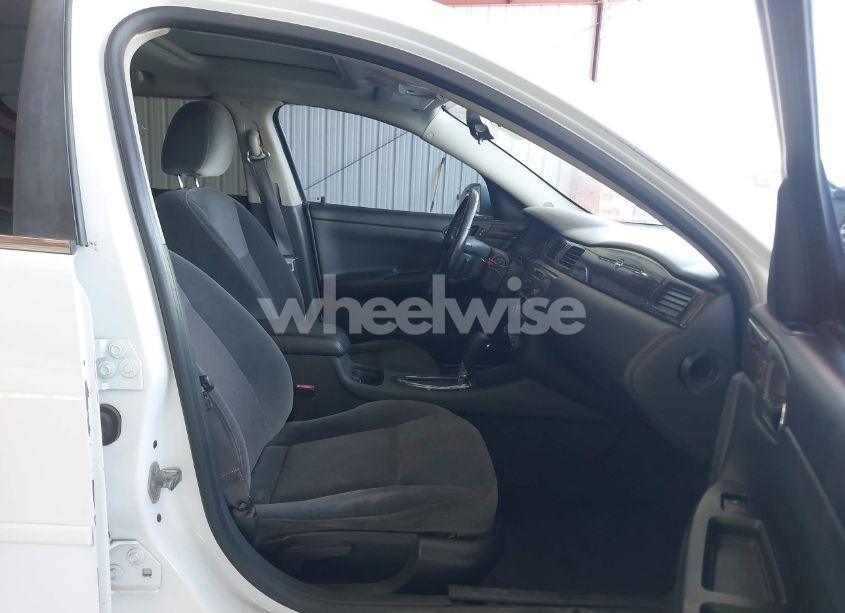 Photo 5 of 2012 Chevrolet Impala LT (VIN 2G1WG5E36C1149472)