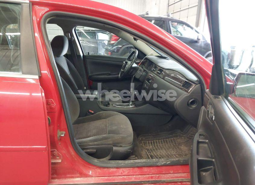 Photo 5 of 2012 Chevrolet Impala LT (VIN 2G1WG5E36C1177059)