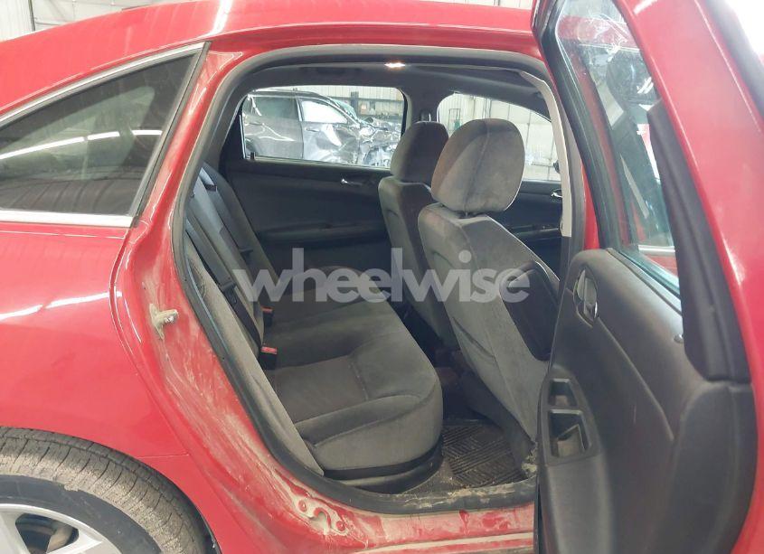 Photo 8 of 2012 Chevrolet Impala LT (VIN 2G1WG5E36C1177059)