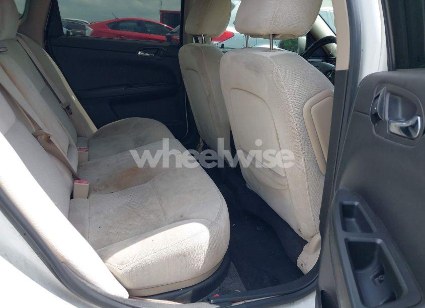 Photo 8 of 2012 Chevrolet Impala LT (VIN 2G1WG5E36C1283432)