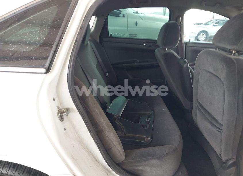 Photo 8 of 2013 Chevrolet Impala LT (VIN 2G1WG5E36D1197328)