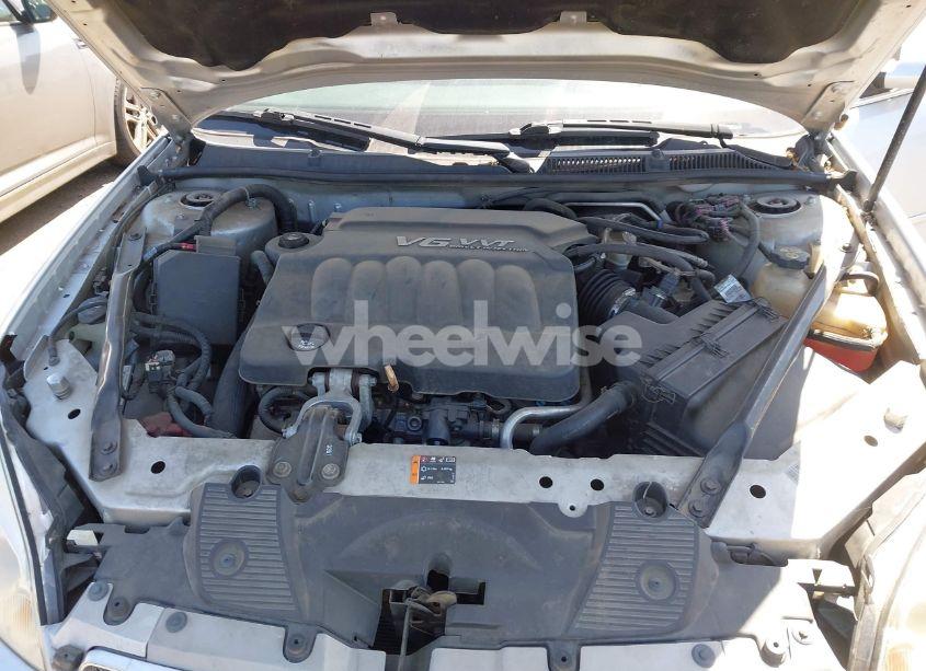 Photo 10 of 2012 Chevrolet Impala LT (VIN 2G1WG5E37C1152476)