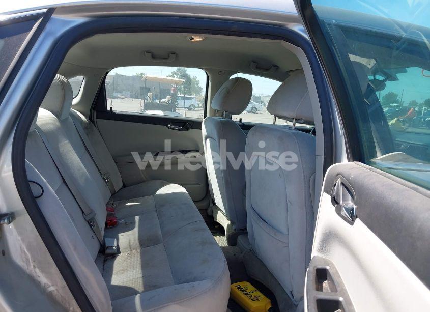 Photo 8 of 2012 Chevrolet Impala LT (VIN 2G1WG5E37C1152476)