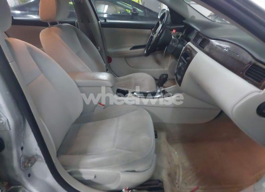 Photo 5 of 2012 Chevrolet Impala LT (VIN 2G1WG5E37C1237558)