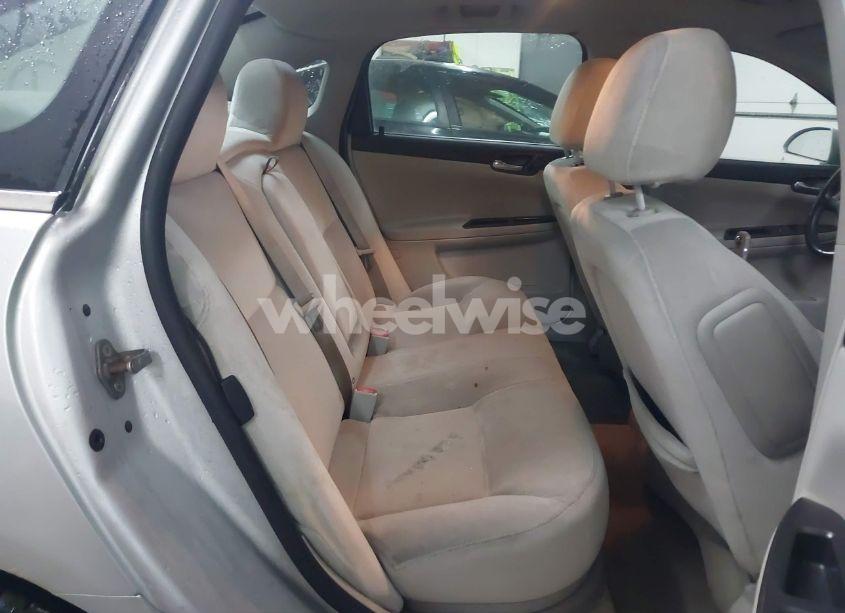 Photo 8 of 2012 Chevrolet Impala LT (VIN 2G1WG5E37C1237558)