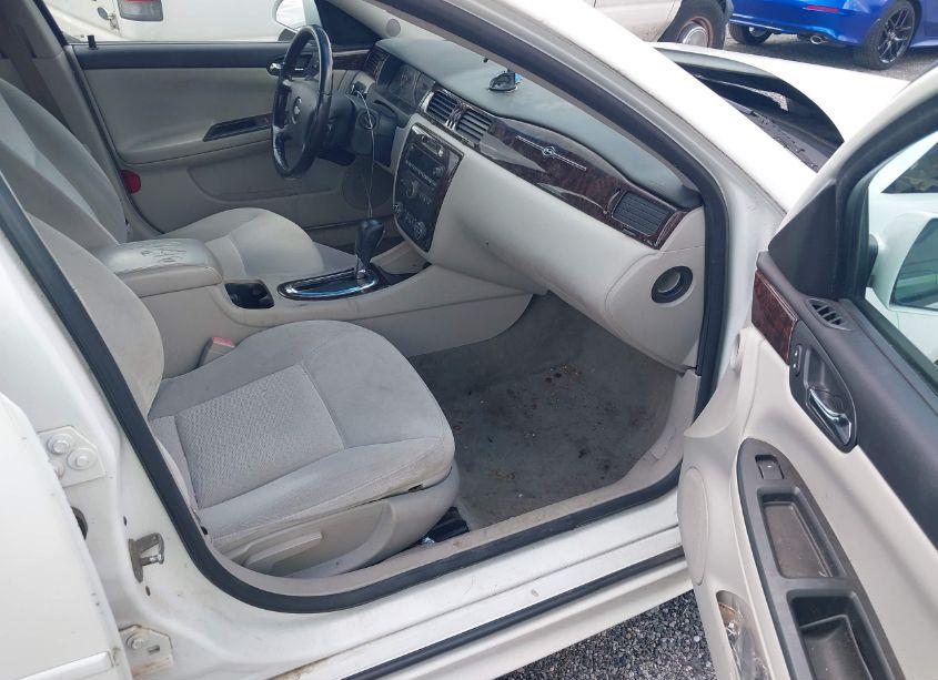 Photo 5 of 2012 Chevrolet Impala LT (VIN 2G1WG5E37C1296870)