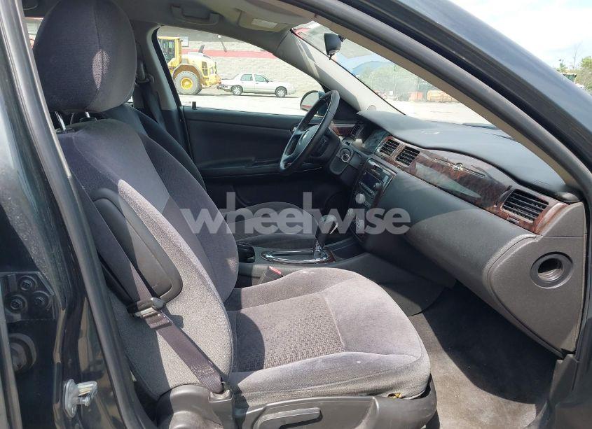 Photo 5 of 2012 Chevrolet Impala LT (VIN 2G1WG5E37C1319855)