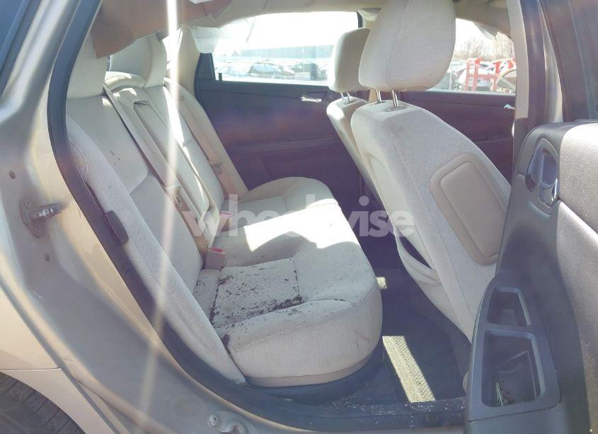 Photo 8 of 2012 Chevrolet Impala LT (VIN 2G1WG5E38C1100385)