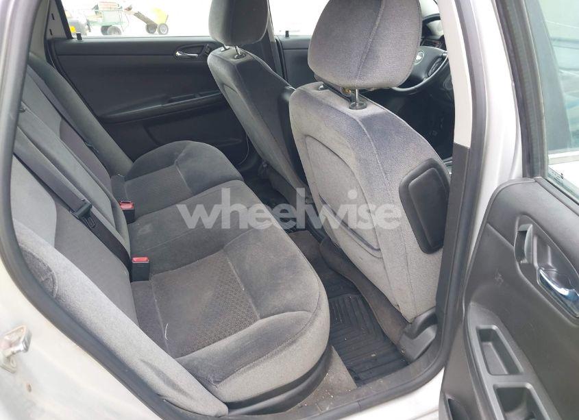 Photo 8 of 2012 Chevrolet Impala LT (VIN 2G1WG5E38C1270410)