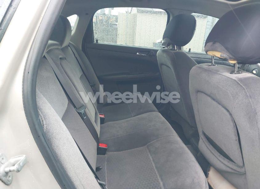 Photo 8 of 2012 Chevrolet Impala LT (VIN 2G1WG5E38C1283495)