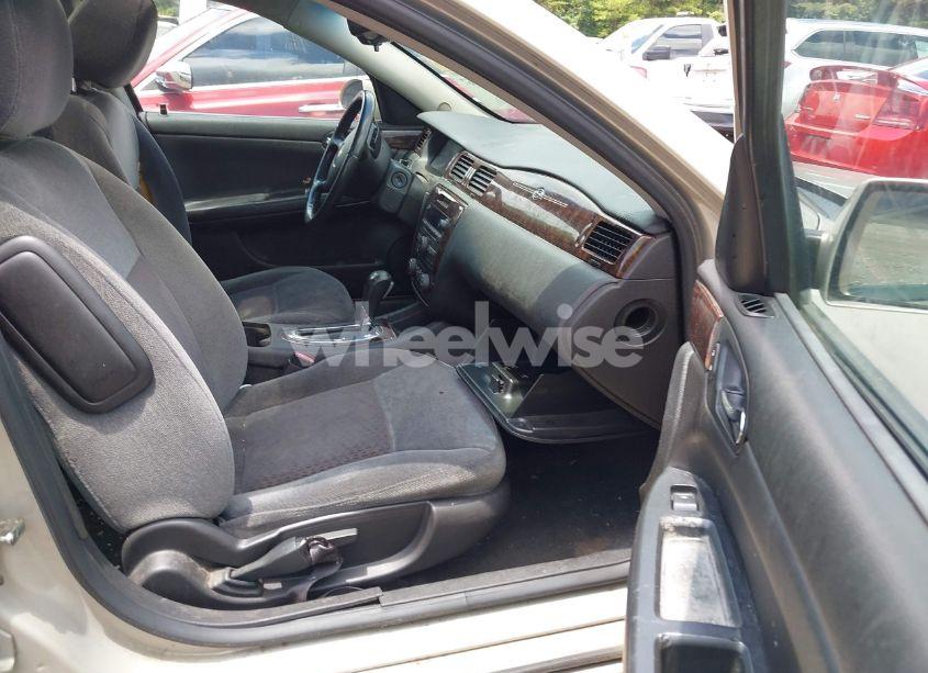 Photo 5 of 2012 Chevrolet Impala LT (VIN 2G1WG5E39C1183504)