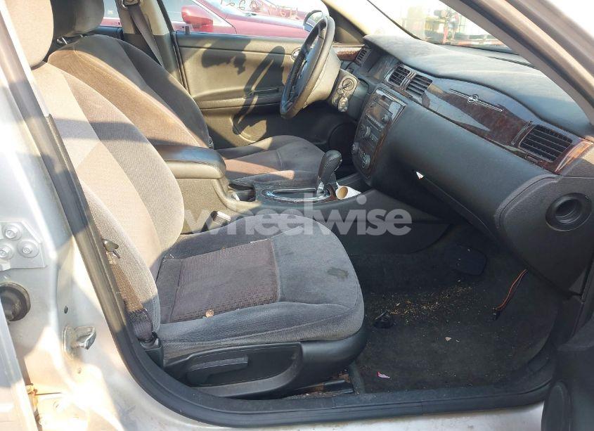 Photo 5 of 2012 Chevrolet Impala LT (VIN 2G1WG5E39C1234273)